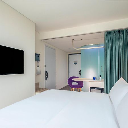 Tru By Hilton Bac Giang City Centre Exteriör bild