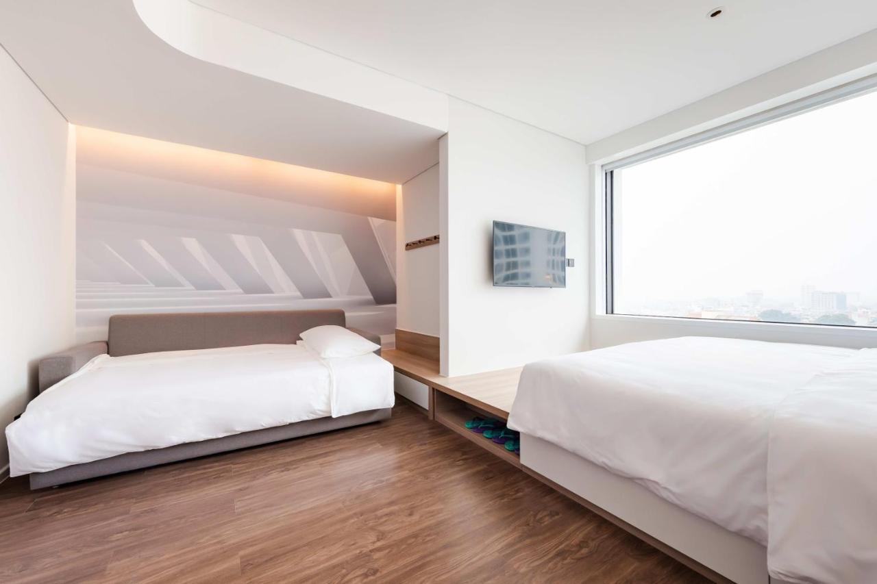 Tru By Hilton Bac Giang City Centre Exteriör bild